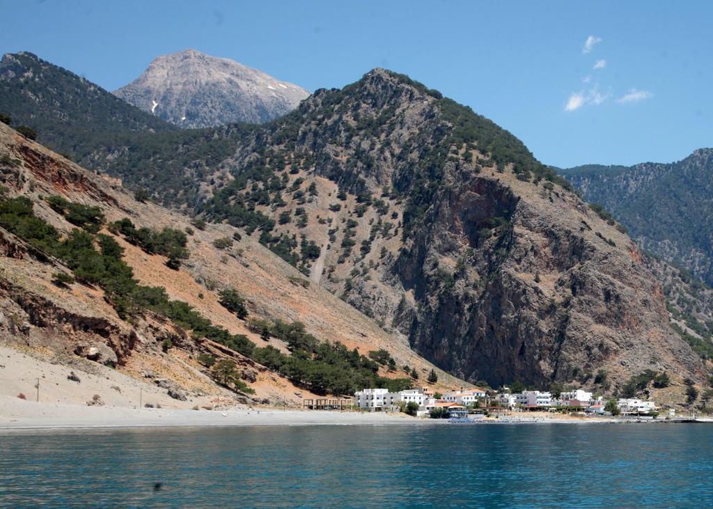 Paralia Guest House Айіа-Румелі Екстер'єр фото