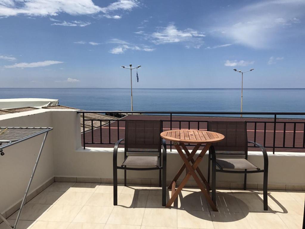Paralia Guest House Айіа-Румелі Екстер'єр фото
